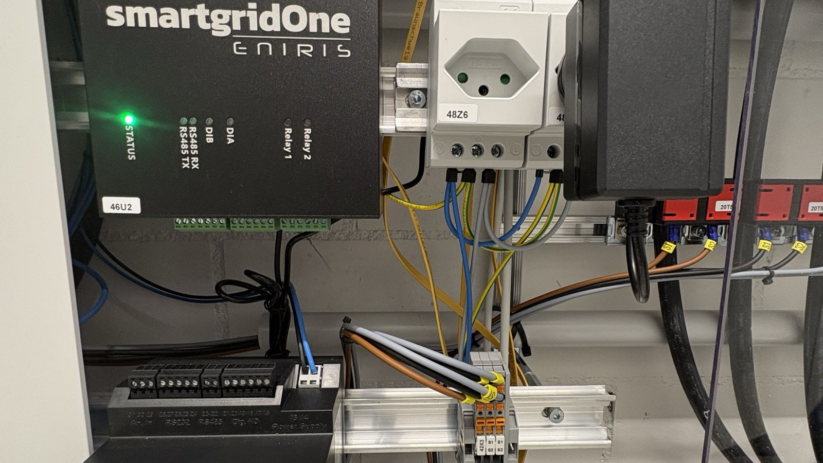 Energiemanagementsystem Eniris SmartGridOne mit Messtechnik im Schaltschrank